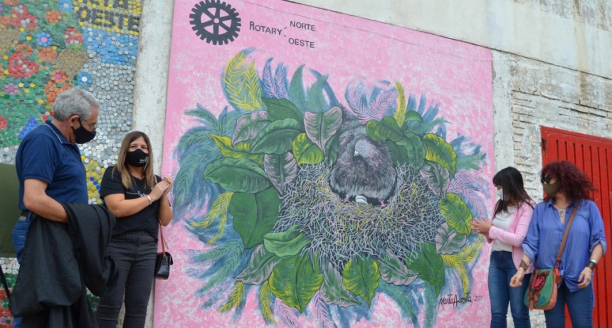 Acompa&ntilde;an en la inauguraci&oacute;n de un mural en el Club Don Bosco 