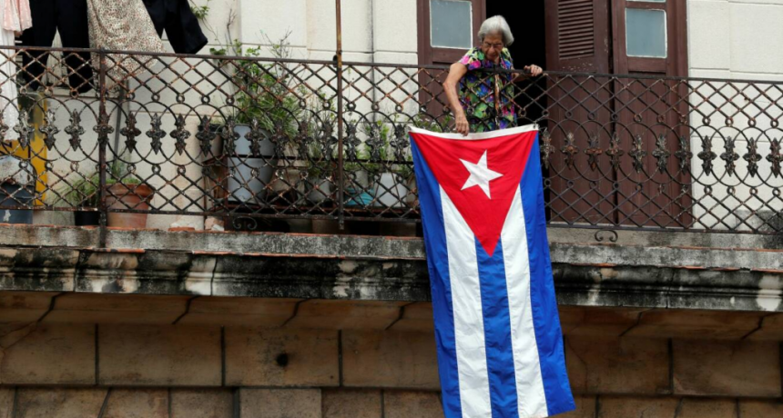 Estados Unidos revisa su pol&iacute;tica hacia Cuba