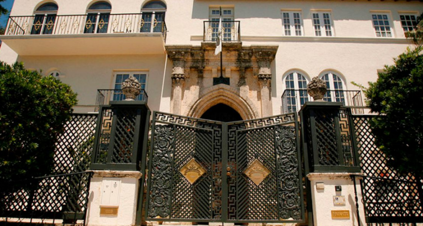 Volvi&oacute; el horror a la mansi&oacute;n Versace: encontraron dos cuerpos a 24 a&ntilde;os de la muerte del dise&ntilde;ador