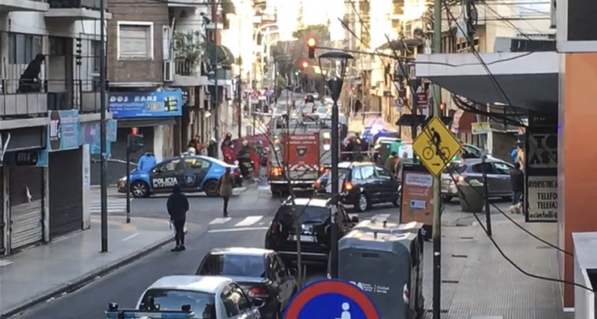 Horror en Balvanera: una mujer y sus dos hijos murieron al saltar de un noveno piso