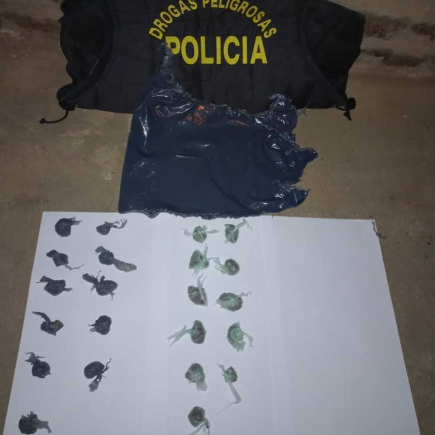 Detienen a menor de edad con envoltorios de marihuana en plena vía pública