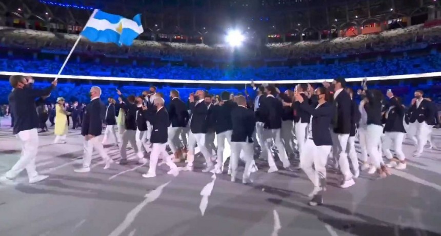 Argentina, con Lange y Sarioli, engalanó la ceremonia inaugural en Tokio 2020