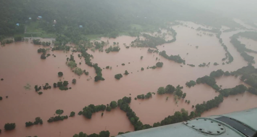 Al menos 44 muertos dejan deslizamientos de tierra en India