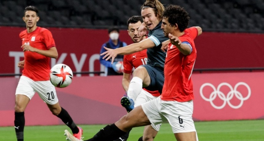 Argentina empató en el final a España, pero no tuvo tiempo para el milagro