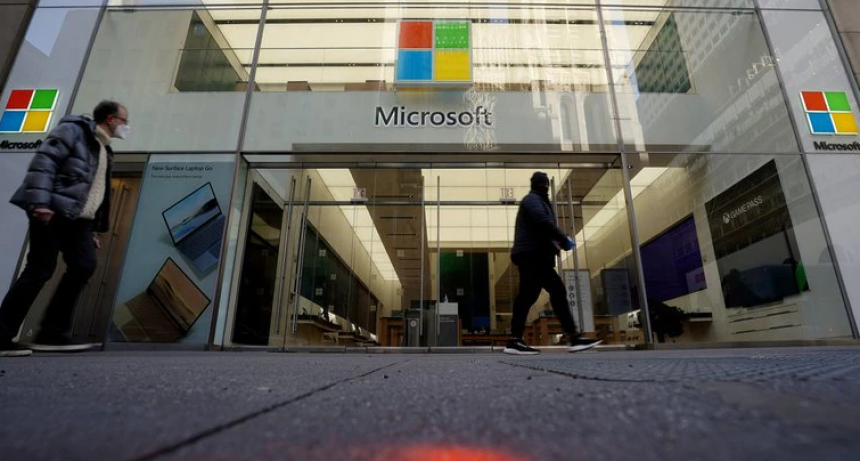 Microsoft aumentó un 38% su beneficio anual y superó por primera vez los USD 60 mil millones