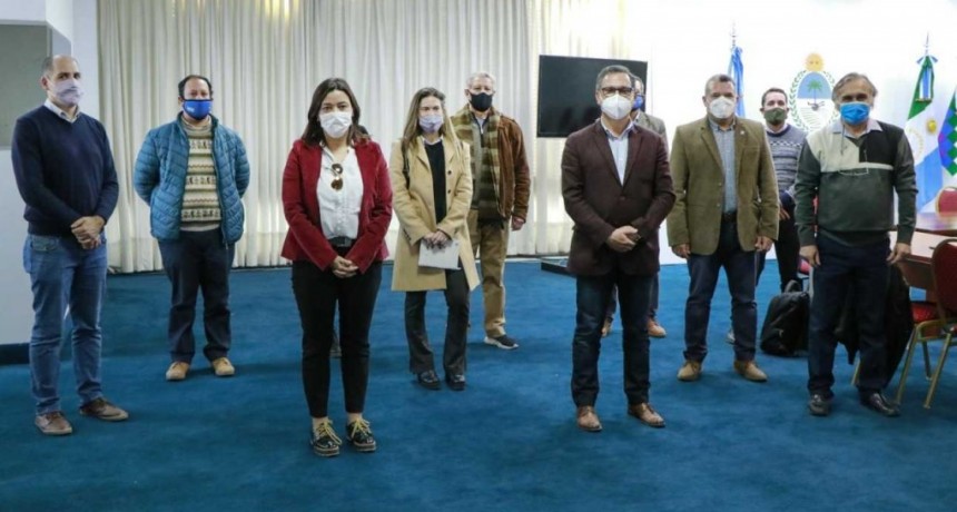 Articulan acciones para fortalecer el desarrollo de la industria forestal en la provincia