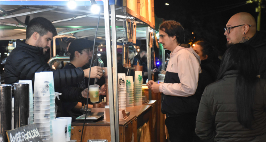 Se realizó el Festival Cervecero de invierno en el Domo del Centenario