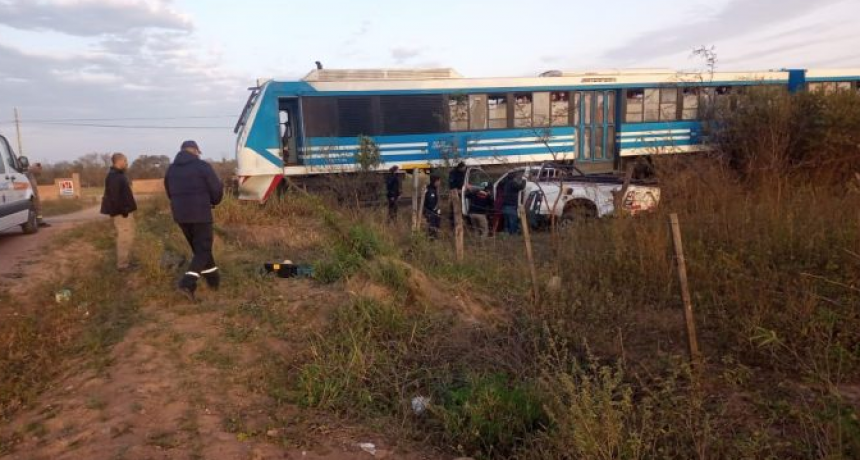 Dos personas murieron tras ser embestidos por el tren en Las Breñas