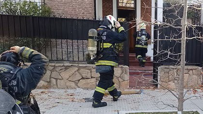 Tragedia en Villa Devoto: murieron cuatro adultos y una niña por inhalación de monóxido de carbono
