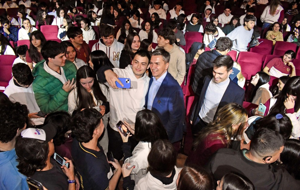 El Gobierno presentó una propuesta para el primer empleo joven