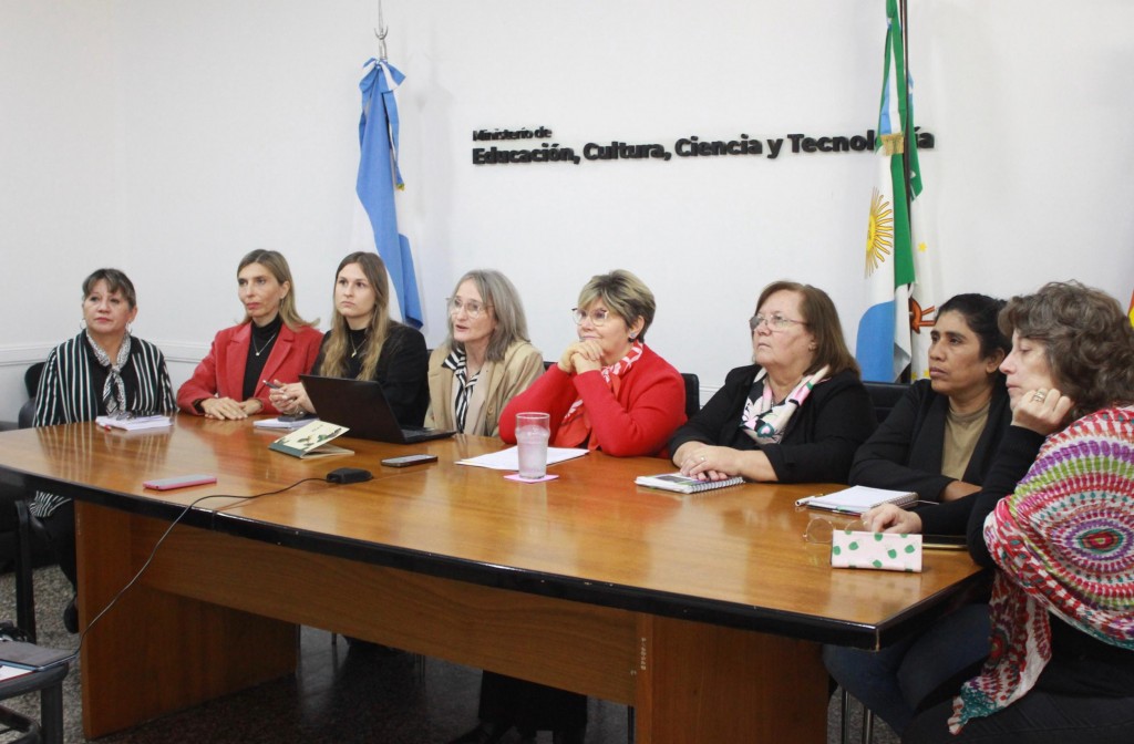 Educación anunció la implementación de Escuelas Alfa en Red