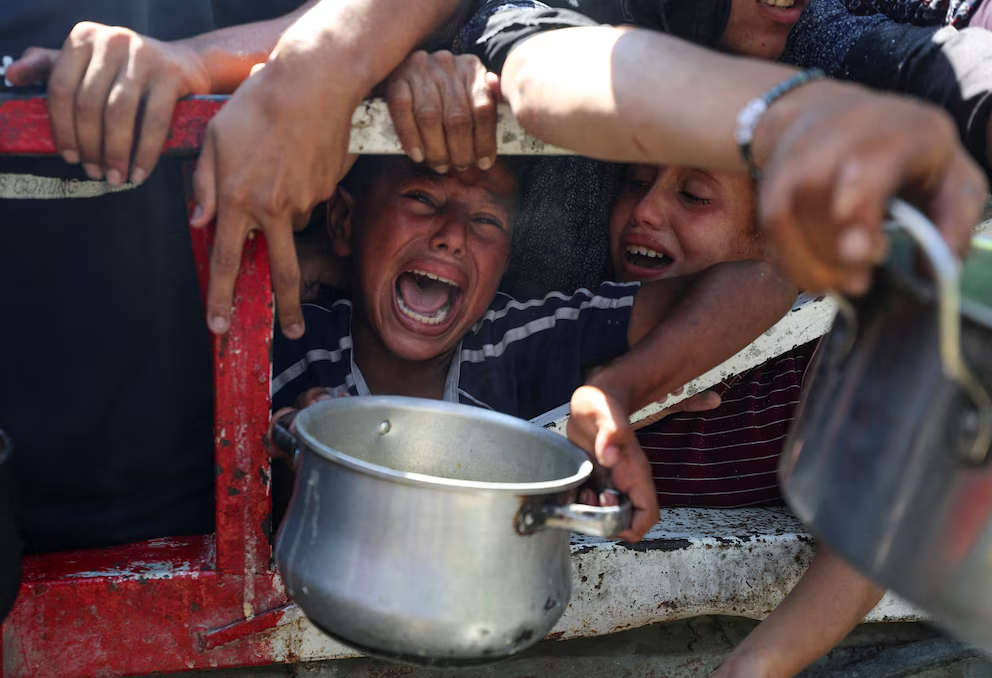 Jóvenes, ancianos y enfermos mueren de hambre en Gaza: “No hay nada”