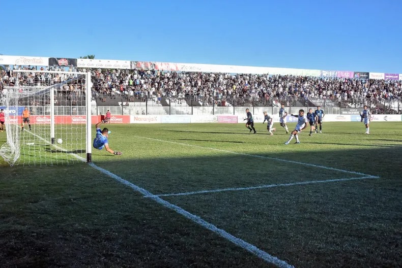    Tras los incidentes en Santa Fe, For Ever no recibirá a hinchas de Colón