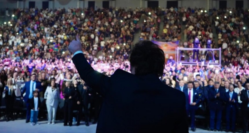 Milei pasó por Chaco y calificó al Estado como un “falso Dios”