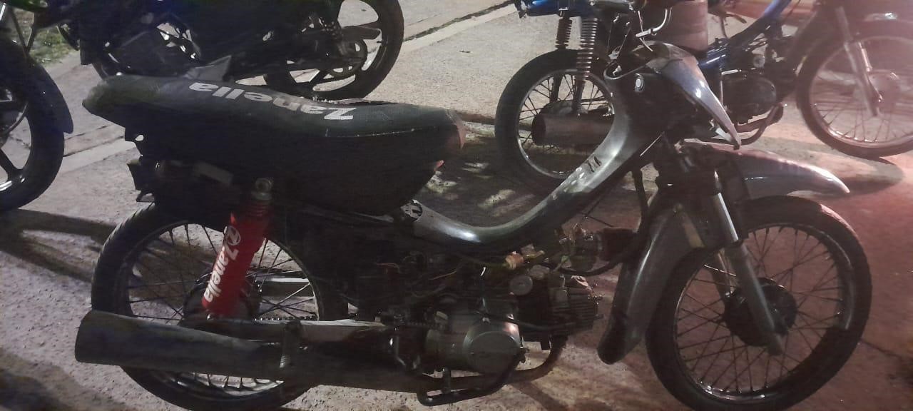 Secuestran motos a wileros en un operativo de tránsito