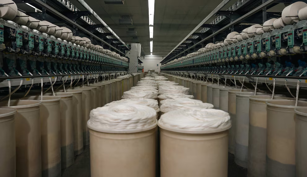 La producci&oacute;n textil aceler&oacute; su ca&iacute;da y la capacidad instalada sigui&oacute; entre las m&aacute;s bajas de la industria