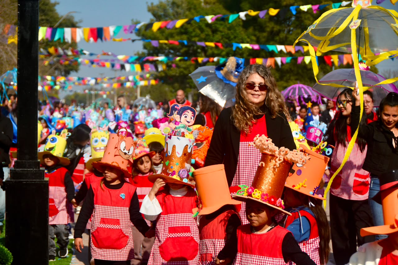 En su 105&deg; Aniversario, Campo Largo abri&oacute; su Paseo de Emprendedores y se entregaron t&iacute;tulos de propiedad
