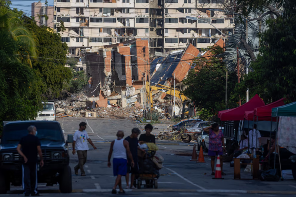 A una semana del doble terremoto, Venezuela mantiene la b&uacute;squeda de sobrevivientes entre escombros en medio de una crisis humanitaria