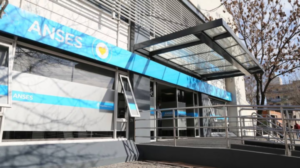 ANSES reactiva los pagos tras el fin de semana XL: el cronograma de pagos para este lunes 13 de julio