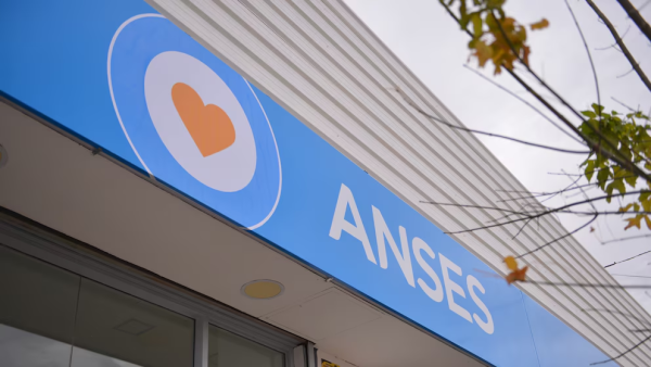 ANSES: qui&eacute;nes cobran hoy, jueves 16 de julio de 2026