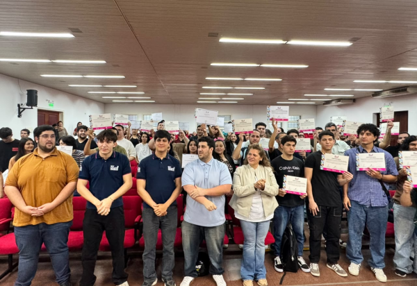 Soy Chaco Trabaja: entregaron certificados a egresados de los cursos de Impresi&oacute;n 3D y reparaci&oacute;n inform&aacute;tica