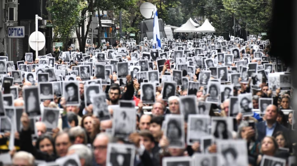 Duro reclamo del titular de la AMIA a la Justicia en el acto por los 32 a&ntilde;os del atentado: &ldquo;Es incomprensible esta lentitud&rdquo;