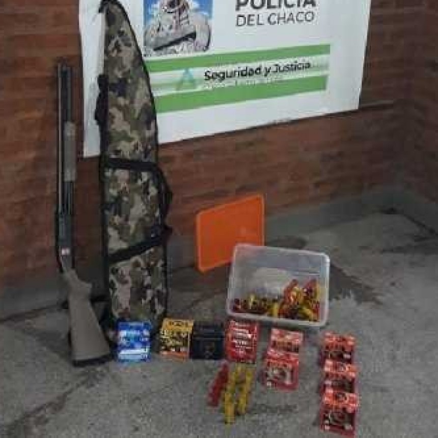 Demoraron a un hombre con una escopeta y una gran cantidad de balas