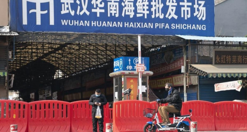 Tests masivos en la ciudad china de Wuhan tras detectar su primer brote de coronavirus desde 2019