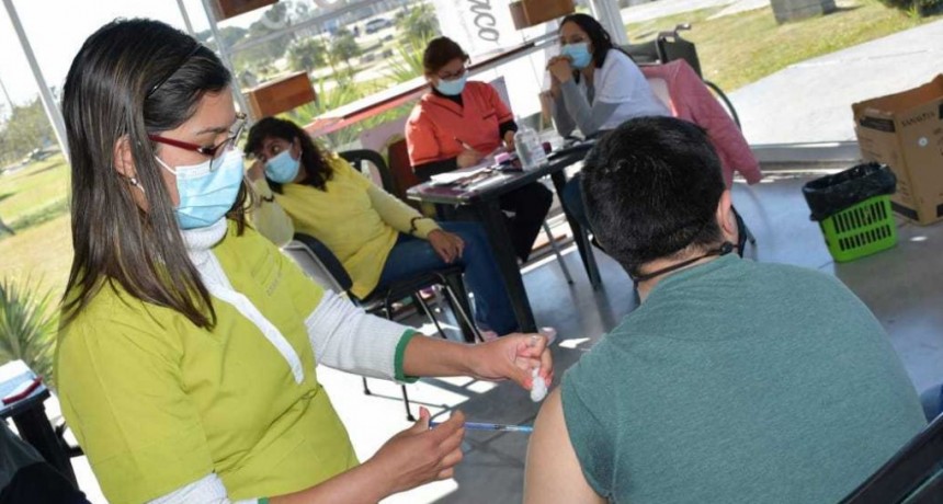 Comienza la inmunización contra COVID-19 en niños y adolescentes 