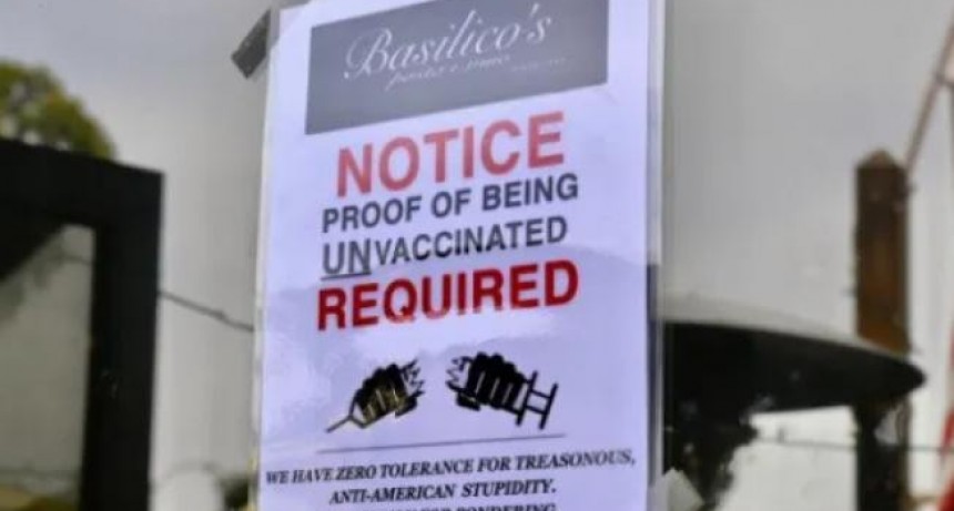 Un restaurante atiende solo a no vacunados y exige demostrarlo 