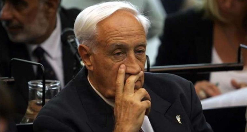 Condenaron a prisión al Tigre Acosta por delitos sexuales contra secuestradas en la ESMA