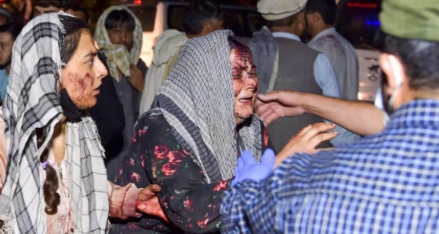 Afganistán: Múltiple atentado suicida en las fueras del aeropuerto deKabul