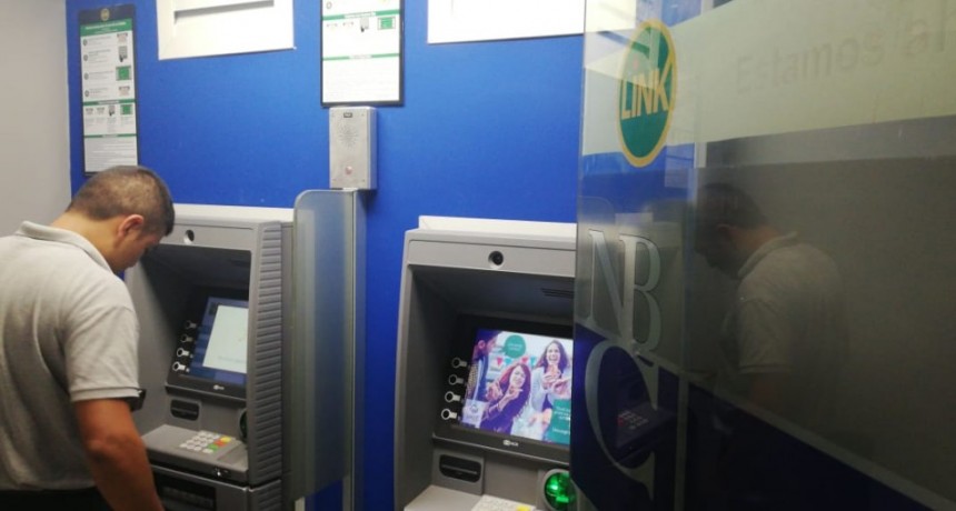 Desde las 21 de hoy se comenzará a pagar los sueldos a la administración pública