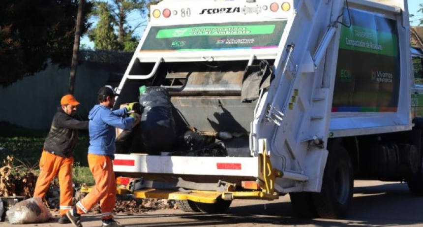 Resistencia puso en funciones camiones compactadores para recuperar la frecuencia