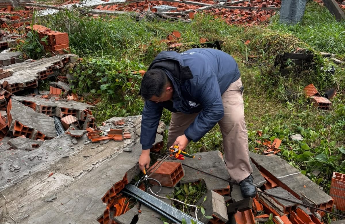 La Municipalidad despliega un operativo de emergencia en el barrio Ucal tras los da&ntilde;os provocados por el fuerte temporal