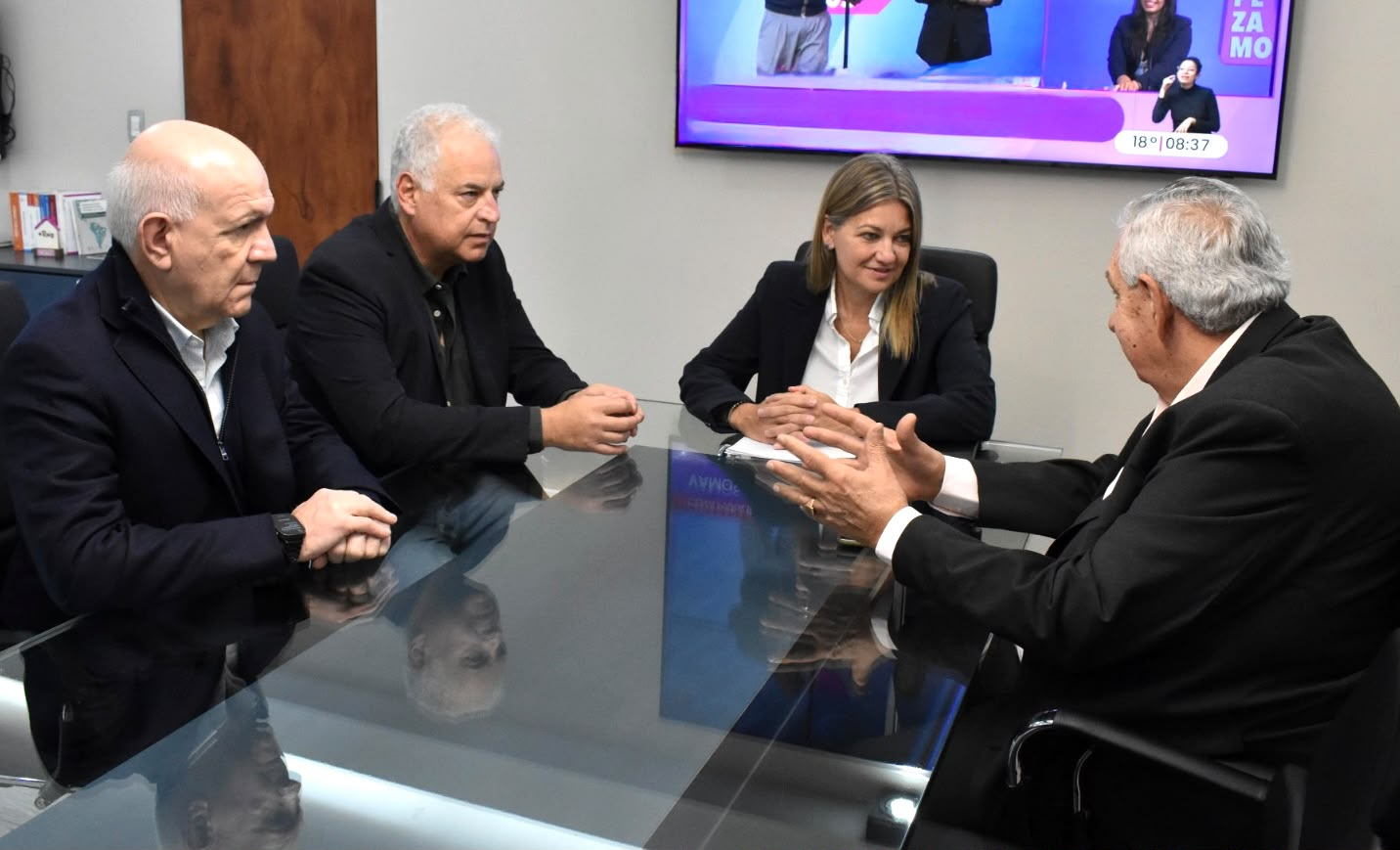 Cambio de autoridades en SECHEEP