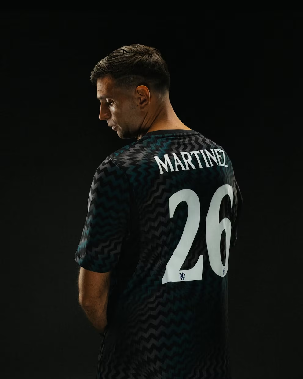 Dibu Mart&iacute;nez fue presentado como jugador del Chelsea: la frase sobre su forma de vivir el f&uacute;tbol que enloqueci&oacute; a los fan&aacute;ticos