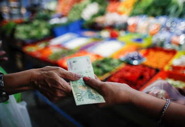 Una familia tipo necesita m&aacute;s de $1.560.000 para no ser pobre
