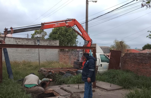 Una bomba cloacal vuelve a funcionar y Sameep refuerza el servicio en Villa Angela