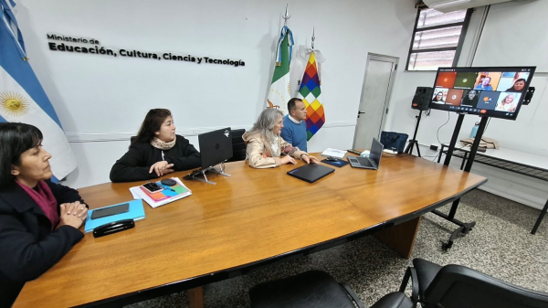 EDUCACI&Oacute;N FORTALECE EL ACOMPA&Ntilde;AMIENTO TERRITORIAL PARA MEJORAR LOS APRENDIZAJES EN MATEM&Aacute;TICA
