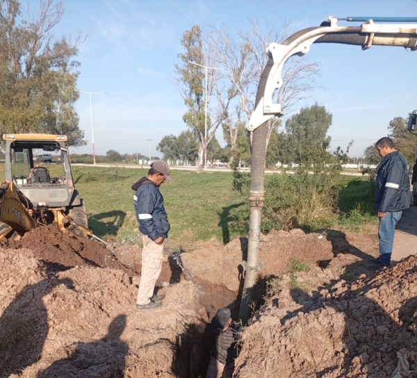 Villa Angela y Santa Sylvina: Sameep ejecuta obras para garantizar mejores servicios