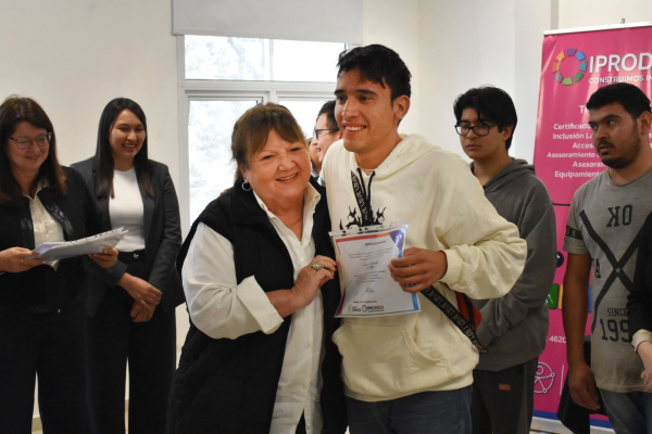 Inclusi&oacute;n con oportunidades reales: j&oacute;venes fueron capacitados en diferentes oficios por IPRODICH 