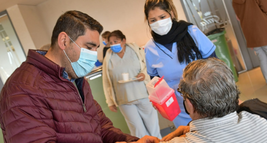 Vacunación COVID: el cronograma de vacunación para este domingo 5