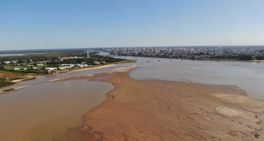 La bajante histórica del Paraná continúa impidiendo la navegación