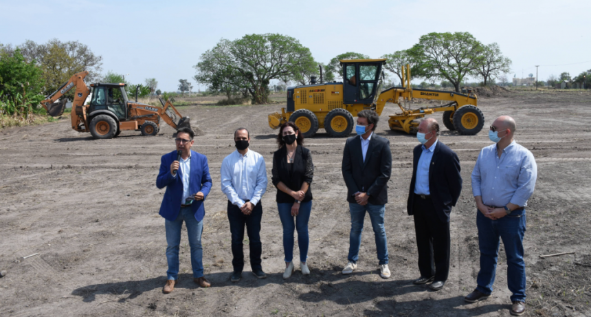 Se presento un plan público-privado para empleados municipales