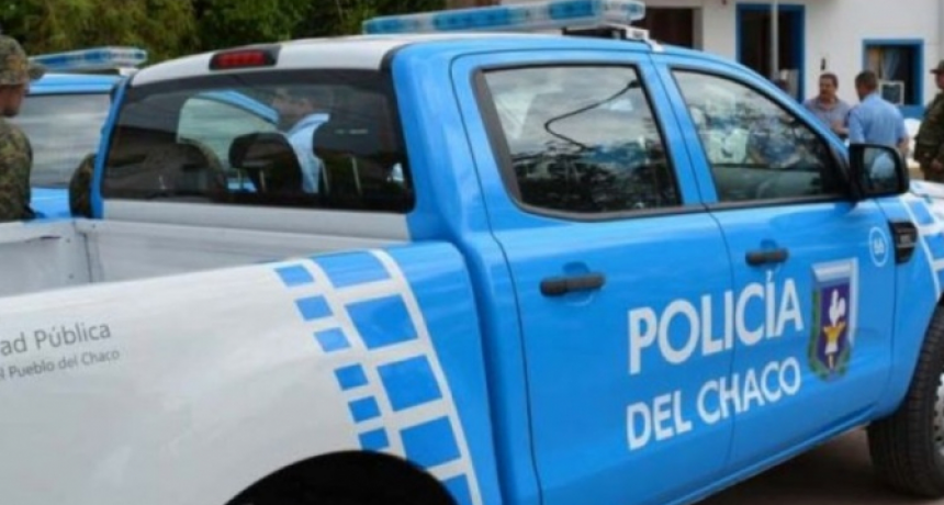 Espero que su amigo bajara del auto y se llevó su mochila con $40 mil