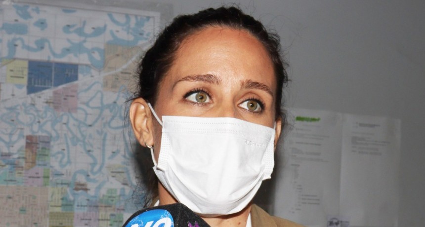 Se solicita que los manipuladores de alimentos inicien los trámites para recibir su carnet