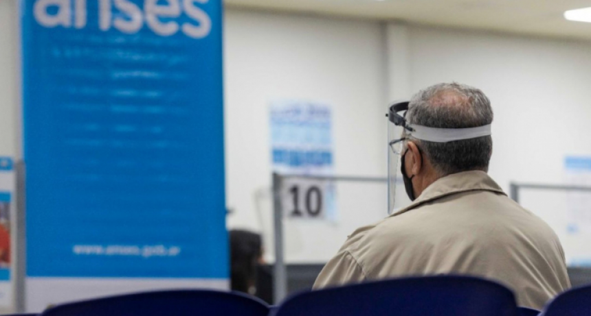 Desocupados con 30 años de aportes podrán jubilarse anticipadamente