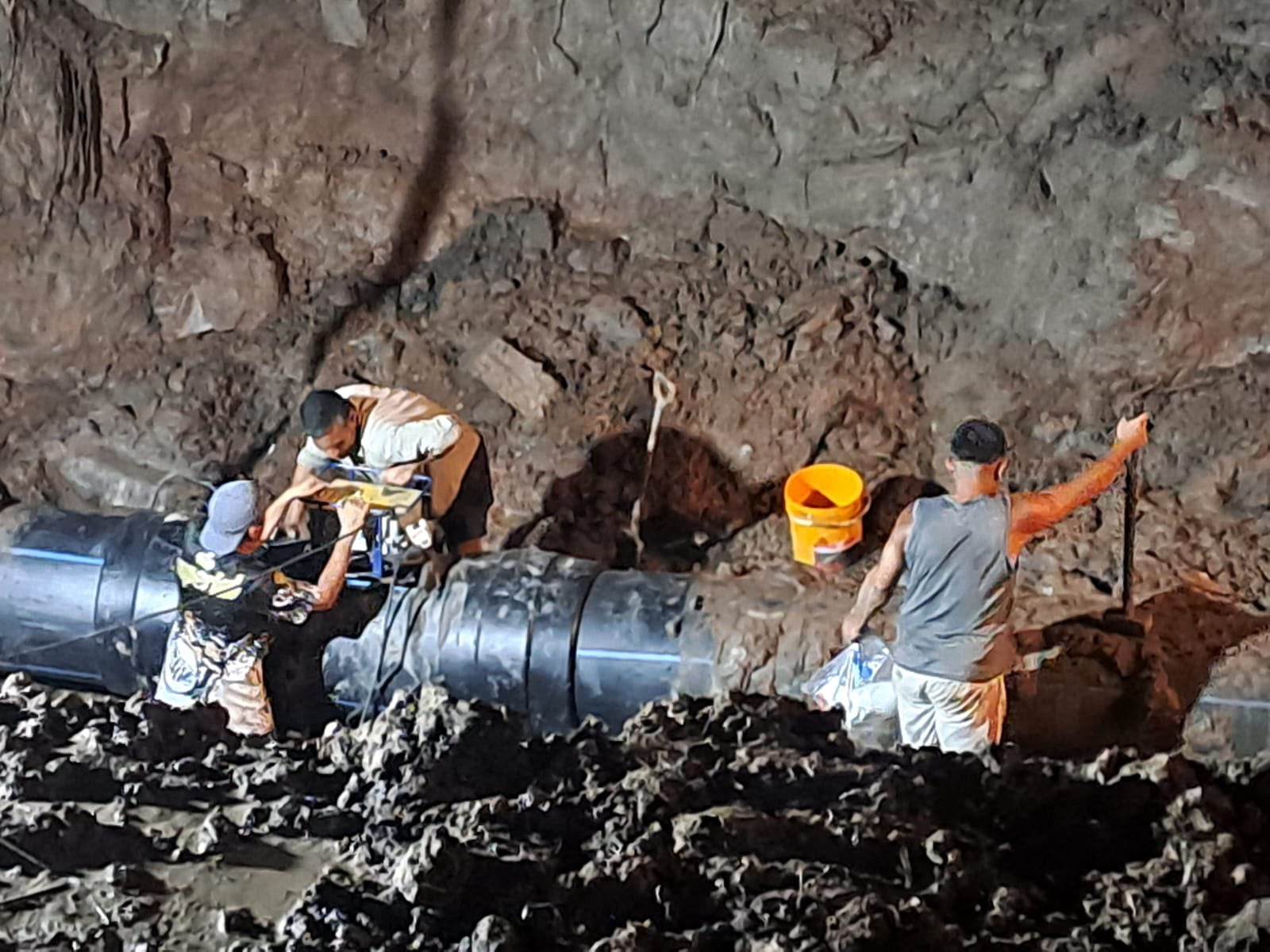 Tras dos d&iacute;as de trabajo, SAMEEP restableci&oacute; el servicio en Puerto Lavalle