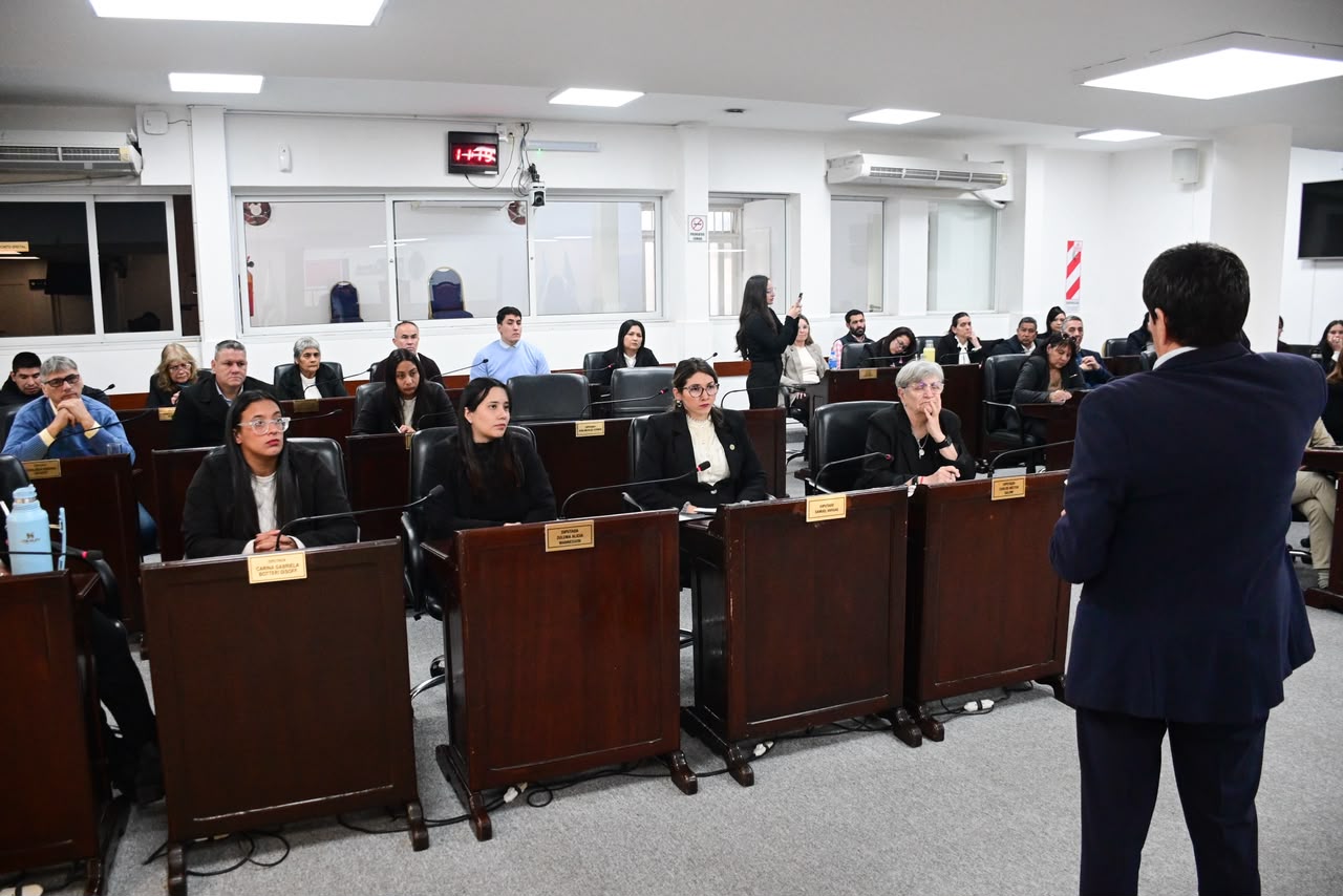 La Legislatura fortalece la capacitación de su personal de Ceremonial y Protocolo